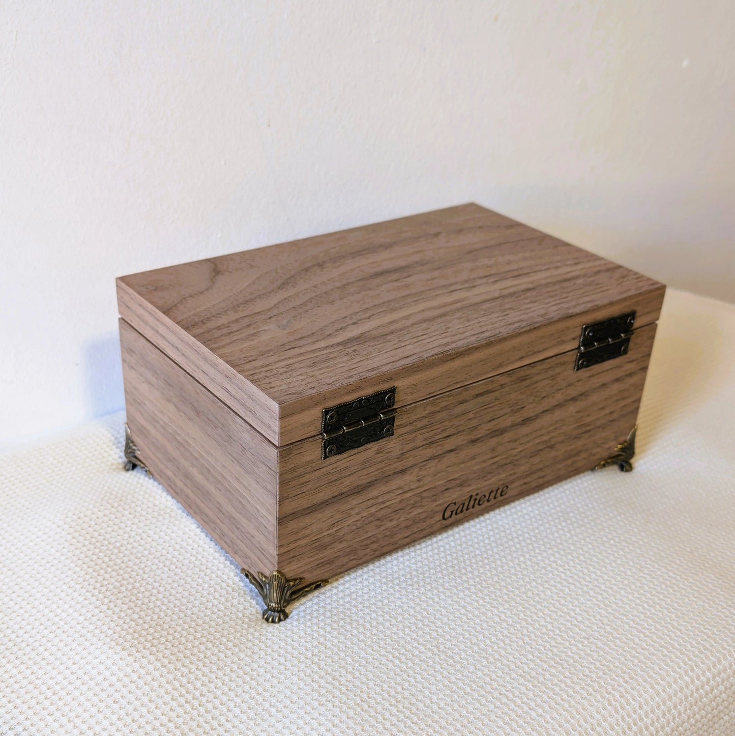 "Le Coffret" placage Noyer Américain Galiette